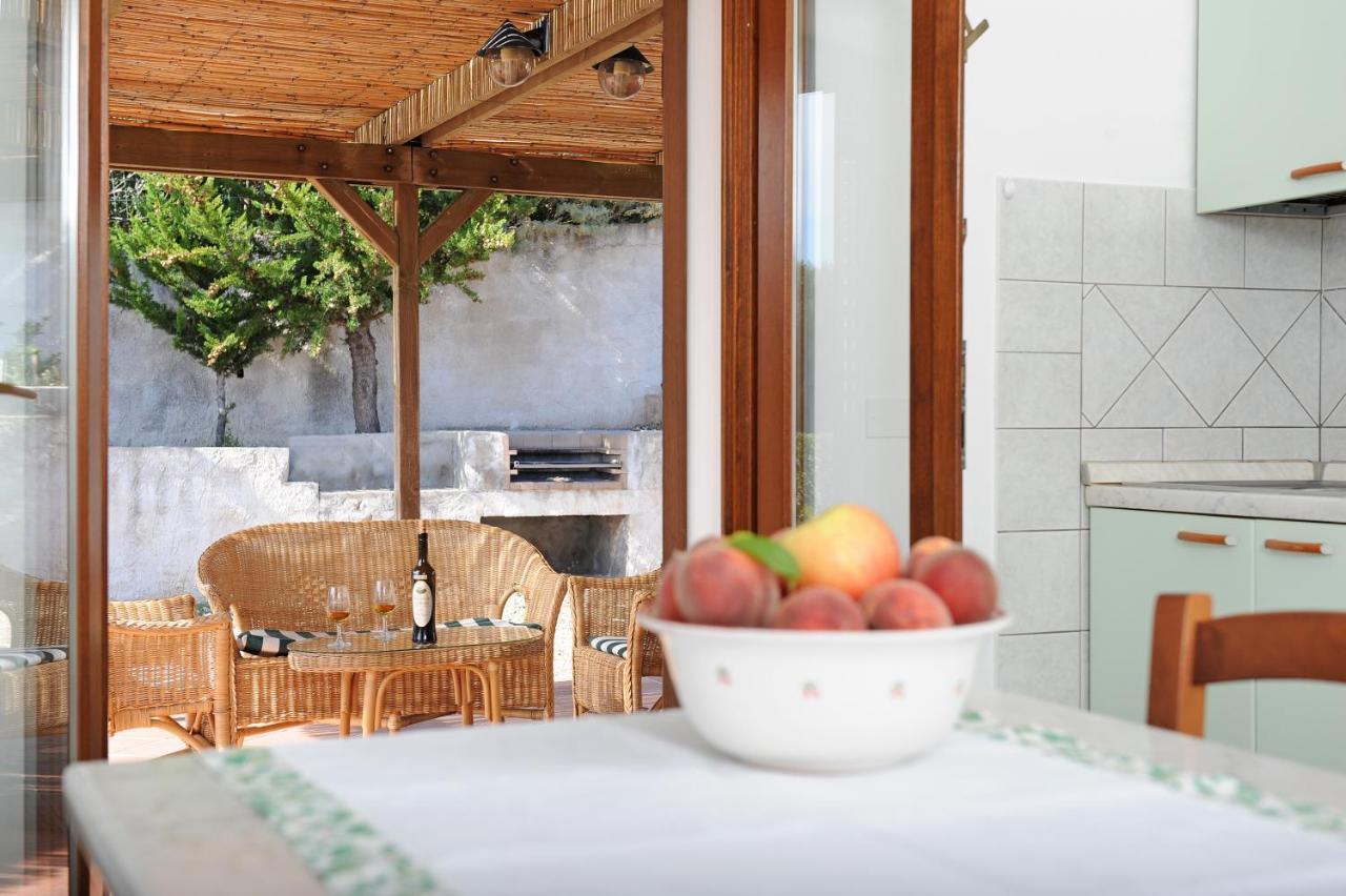 דירות Magomadas Casa Nel Vigneto Con Vista Mare מראה חיצוני תמונה